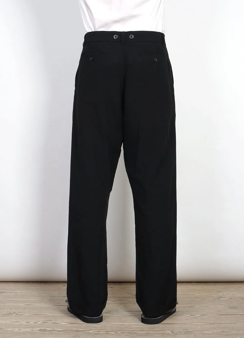 SUNE | Pleated Wide Cut Trousers | Black