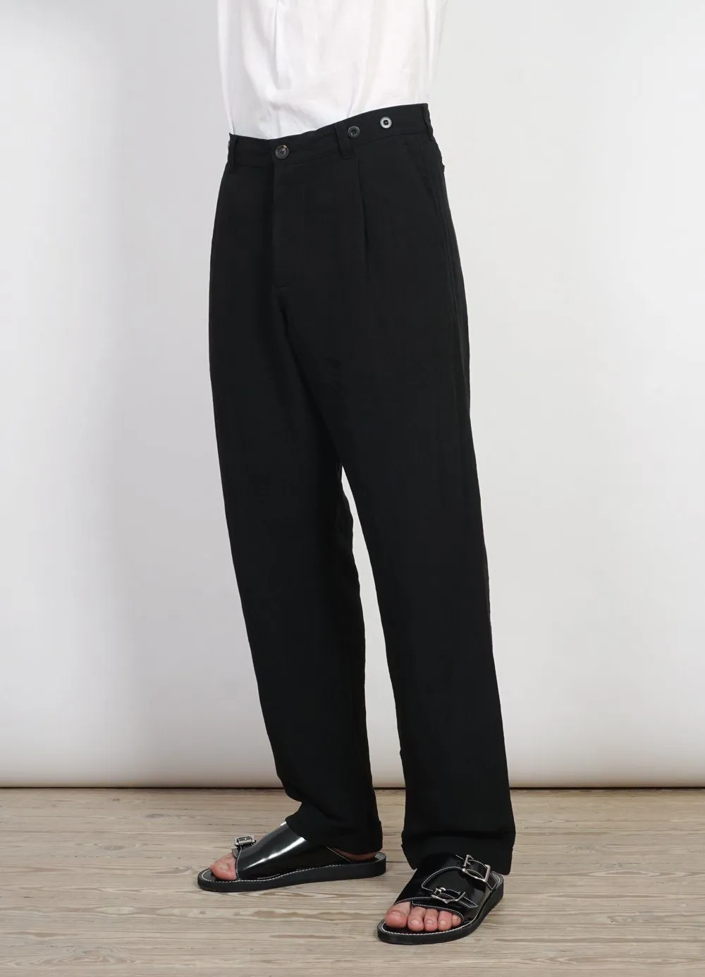 SUNE | Pleated Wide Cut Trousers | Black