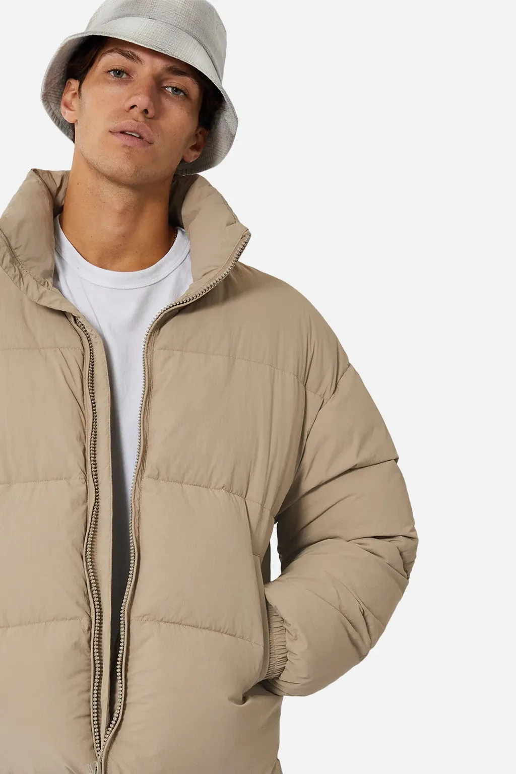 The Regent Puffer Jacket - Latte